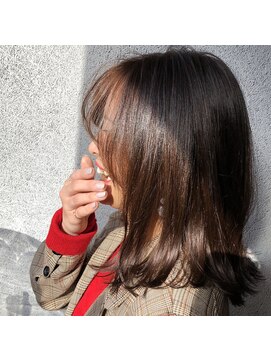 アンフェインド02(UNFEIGNED 02) クラゲヘアー/小顔に見せるヘア/ココアベージュ/伏見/栄