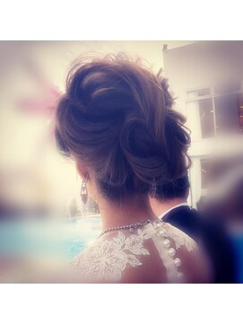 ニュースター(NEW STAR) ブライダルヘアメイク