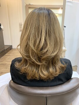 アルターリール(aL ter Rire) レイヤーカット