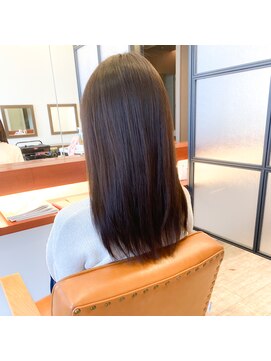 マーリャヘアー(mallia hair) ストレートロングレイヤー