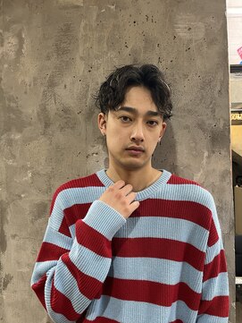 カーニー 上野(kearny) アップバング/ツーブロックマッシュ/波巻き[上野駅]