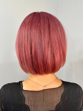 ナンバー アリア 三軒茶屋(N° aria) ワンレンボブブリーチカラーワインレッドピンクチェリーレッド