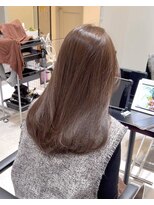 ソヨン 栄2号店(SOYON)&nbsp;黒髪/グレーベージュ/レイヤーロング/前髪パーマ/髪質改善