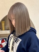 ヒビヲ(HIBIO)&nbsp;ハイトーンカラーミルクティーベージュピンクベージュ横浜西口