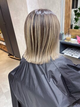 サニー 渋谷(SUNNY) バレイヤージュ、ハイライト、レイヤーロング、グレーベージュ