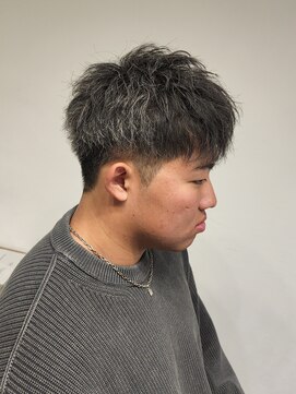 ニアウ 伊勢崎連取店(Niau) 刈り上げショートマッシュツイストスパイラルパーマ