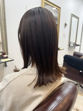 ヘアデザインロアール 元町店(Hair Design LOIRE) 切りっぱなしボブ＋外ハネ