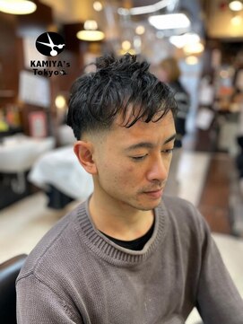 グラッドバーバードットエビス 恵比寿(GLAD BARBER. EBISU) サーフカール/スパイキーショート/ブルーブラック[恵比寿]