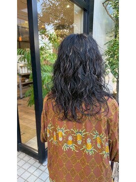 シフト(SHEEFT) ニュアンスパーマウェーブロング大人可愛い立体感スタイル