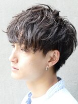 フィフス トウキョウ (fifth TOKYO)&nbsp;ルーズパーマシャドウパーマ波巻きパーマ刈り上げ束感マッシュ