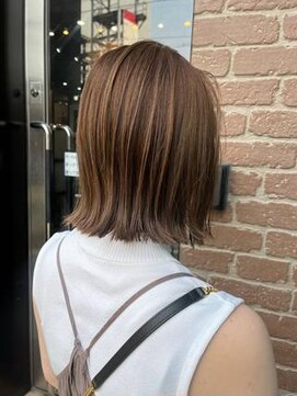 ソレイユ ホワイト(SOLEIL white) きりっぱなしボブ