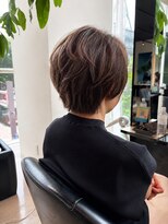 ミスエッセンス(MISS ESSENCE)&nbsp;白髪染めでも叶う自然なツヤ髪ショート/ミスエッセンス平岩