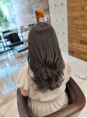 透明感暗髪×コテ巻き風パーマで大人可愛いロングヘア♪