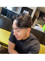 エルエー 大津店(L.A)&nbsp;センターパート　0mmテーパーフェード