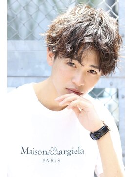 ネイビー(NAVY) 【成田凌 風 髪型】抜け感のあるオシャレヘア！ルーズスパイラル