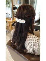 ウィービーパセリ atre川越店(WE BE PARSLEY)&nbsp;ハーフツイストアレンジ♪【担当 木村沙織】