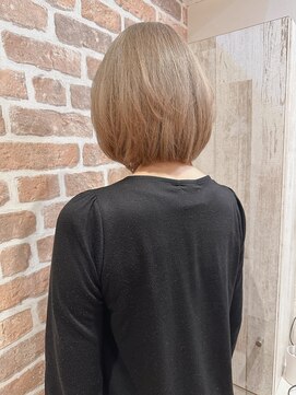 コーエン(cowen) 白髪ぼかし☆全ブリーチ＋透明感カラー30代40代50代ボブ