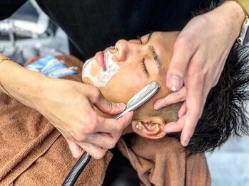 刈部倶楽舞の写真/《天王寺阿倍野/メンズ理容室barber》お洒落×清潔感でワンランク上のデキる男に。ひげ・眉を整えて印象UP