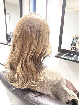 ストロベリー ワン アート(Strawberry one art) ミルクティーベージュ