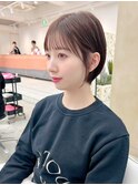 タイトな丸みショート