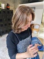 ヲタク(wotaku.)&nbsp;シークレットハイライトブリーチカラーベージュカラーくびれヘア