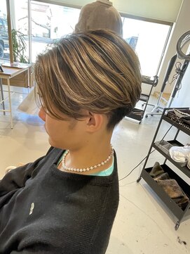 ヤテ(yate') ブリーチ ミルクティー センターパート