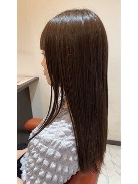 アルファ VILLA店(ALPHA) 黄色味を抑えたカラー