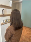 軽やかなレイヤースタイル