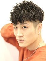 フランクスバーバー アンド ビアークラブ(FRANK'S BARBER and BEER CLUB) MEN’S HAIR/リバースセンターパート/ニュアンスパーマ