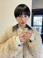 スク(SUKU)&nbsp;マッシュショート×透明感カラー
