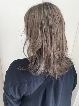 ヘアーデザイン シュシュ(hair design Chou Chou by Yone) ダブルカラー/ベージュ♪天神大名/ブリーチカラー/ブリーチなし