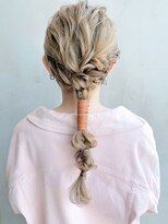 アイティー バイ アルバム 中野店(IT by ALBUM)&nbsp;レザーロングリボンアレンジ_くびれヘアビタミンカラー_ba335451