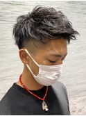マスクに似合う刈り上げフェードアップバングベリーショート