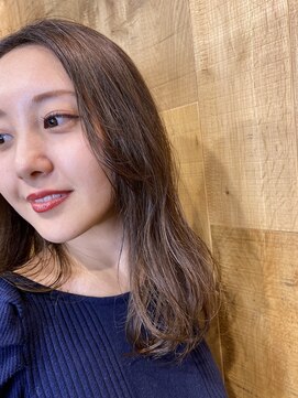 ベア(Bea) 透明感スタイル