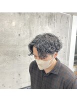 メルシー トータル ブランディング サロン(merci TOTAL BRANDING SALON)&nbsp;刈り上げないセンターパート×波巻きスパイラル 横浜