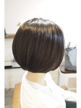 ツムグ 代官山店(TUMUGU) 30代40代50代×グレージュカラー白髪ぼかし×小顔ショート代官山