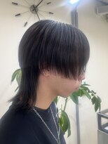 ユニ 江坂(Uni.)&nbsp;前下がりセンターパートウルフ　ジェンダーレス  メンズライク