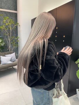 アルティファータ(artifata) ハイトーンベージュ ミルクティーベージュ ブロンドヘア