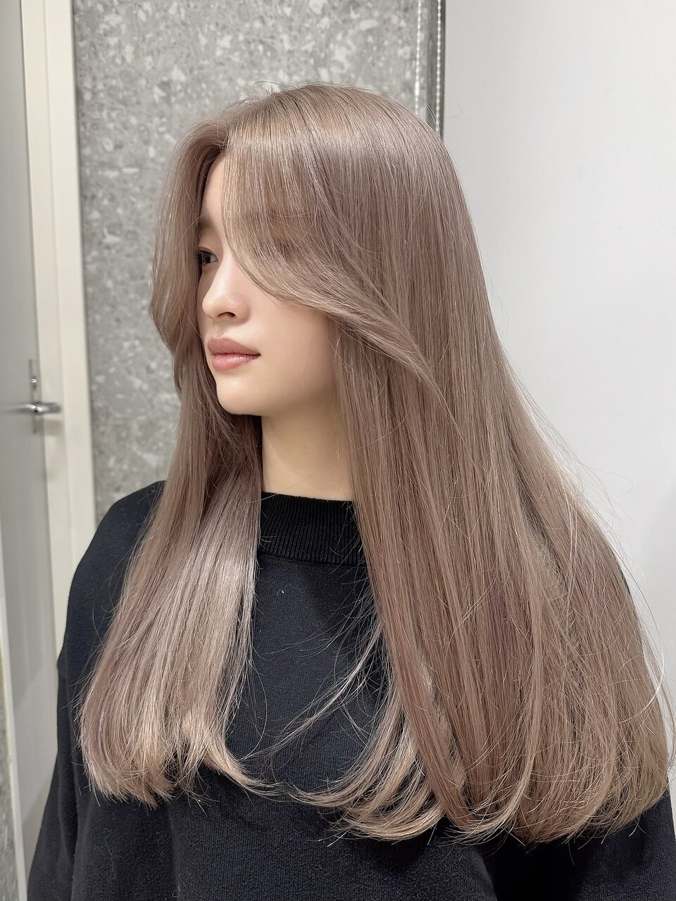 ミルクティページ ミルクティー 20代 ブリーチなし ミルクティカラー×hub hair×角井 美久