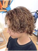 【サーフカールパーマ】センターパートウルフコンマバング名古屋