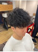 無造作刈り上げ前下がりソフトツイストスパイラルパーマ