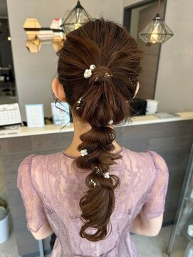 グラム 安城桜井店(gram) ヘアセット_編み下ろし_ポニーテール_R81024