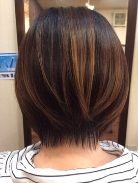 ディーセブン ヘアーリゾート(D seven Hair Resort) ツヤツヤボブ