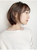 ナチュラルボブ　前髪あり　ベージュカラー