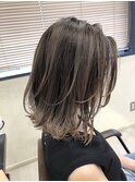 外国人風ボブ ハイライトバレイヤージュ グレージュエアタッチ
