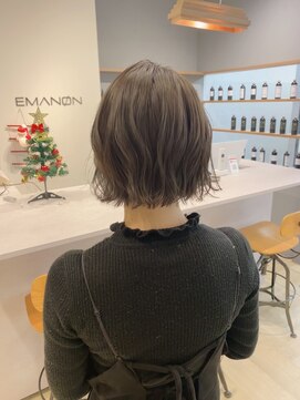 フランチェスカドット(francesca.) アッシュグレージュ×切りっぱなしボブ【竹中慎治】梅田