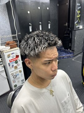 ダムディートウキョウ 船橋店(DAMDEE TOKYO) ツイストパーマ×ホワイトメッシュ