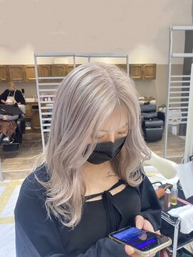 リー 梅田(Lee) ☆Lee梅田茶屋町☆ パールホワイト