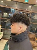 イエローコーン 金沢文庫店(YELLOW CORN)&nbsp;スキンフェード　スパイラルパーマ