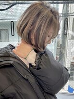 トルネード(TORNADO)&nbsp;海外ヘア ハイライトバレイヤージュ切りっぱなしボブt116